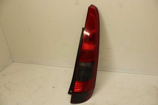 FEU ARRIERE DROIT FORD FIESTA 5 PORTES - Vue 1